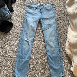 Low rise jeans
